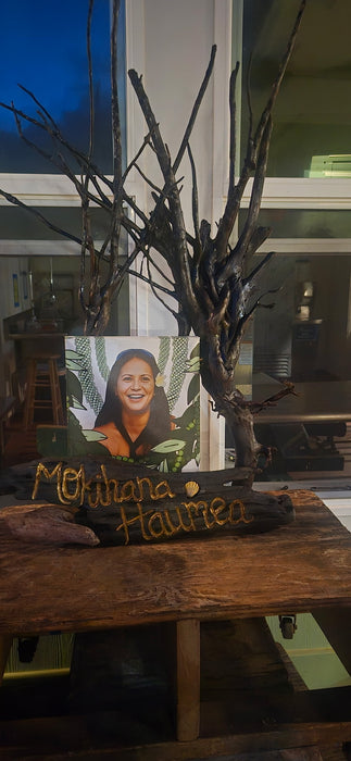 Custom Driftwood Signs by Jana