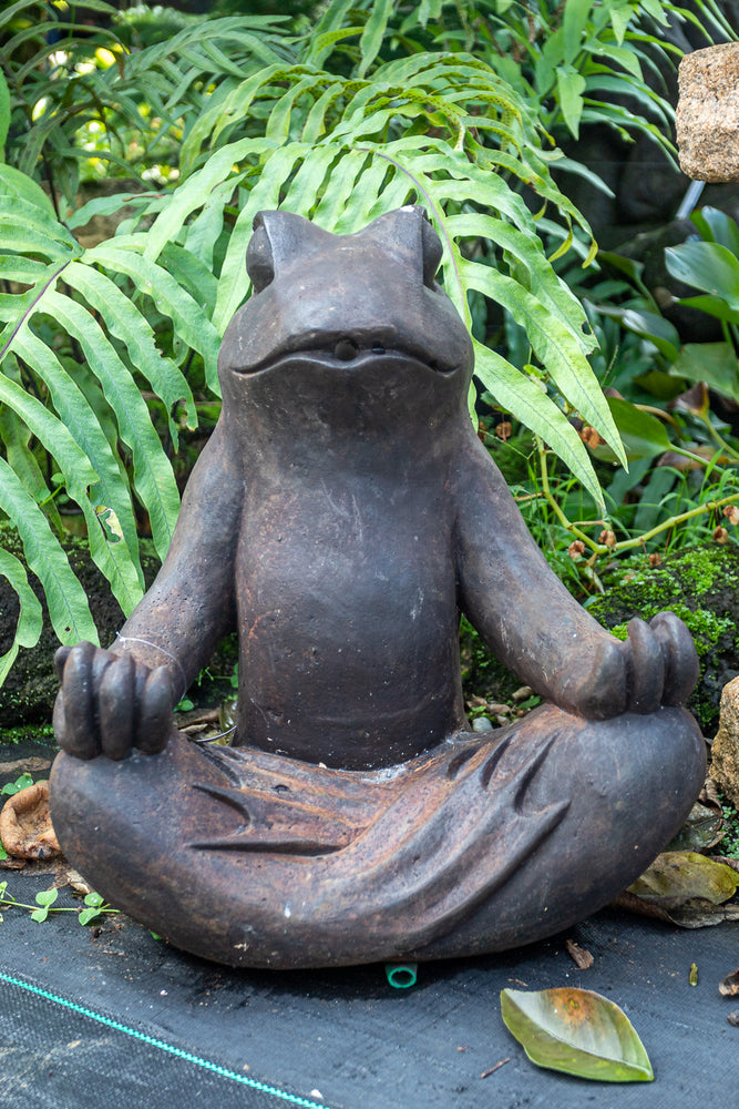 meditating frog concrete statue garden black finish